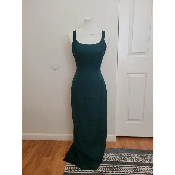 alex evenings green dress Noel Corded Lace Gown main image 1